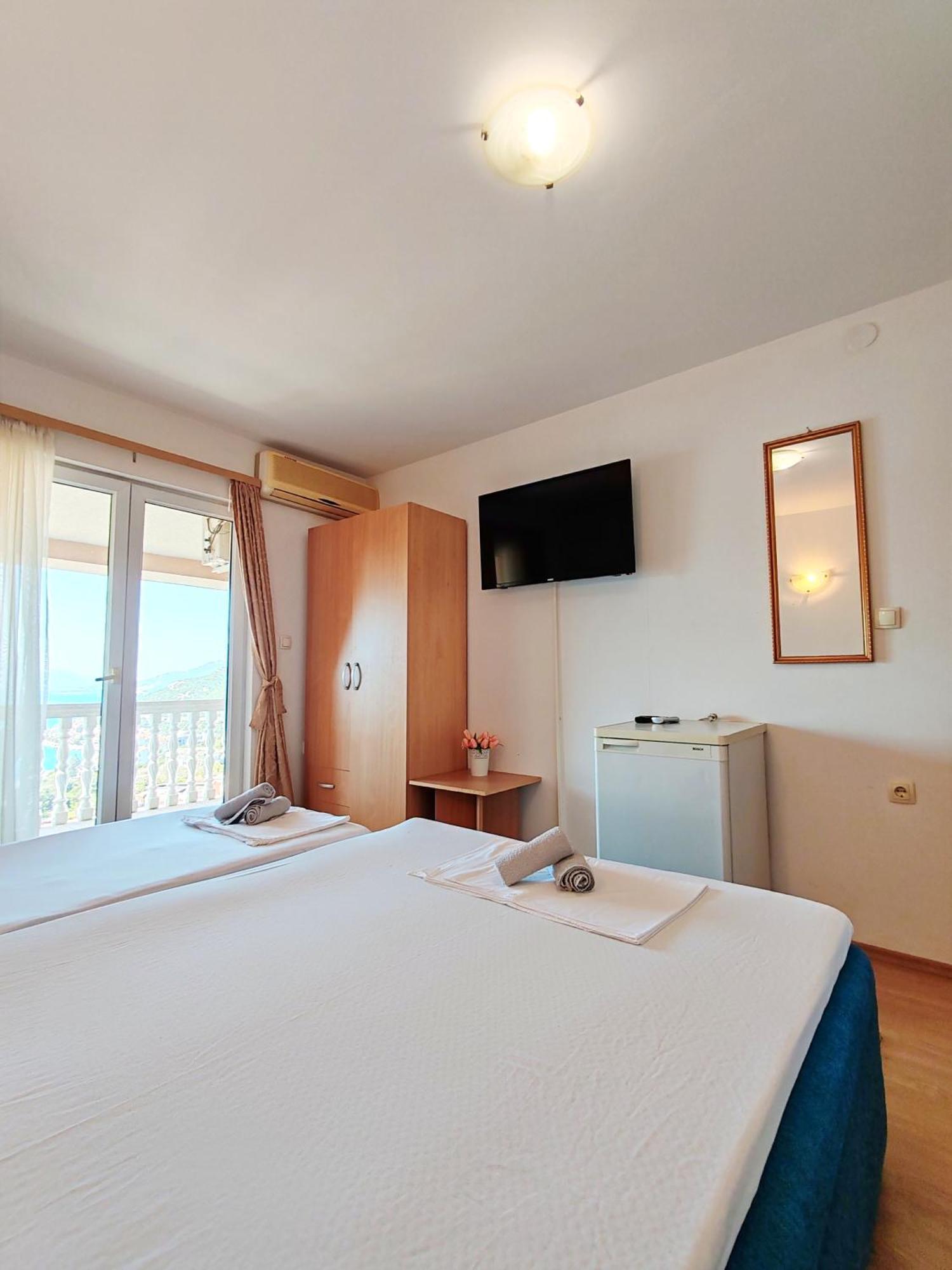 Apartment & Rooms Tempera Neum Buitenkant foto